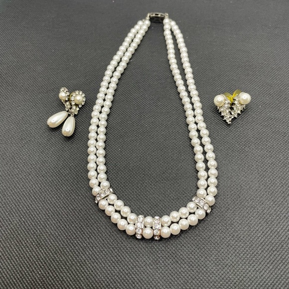 Double String Pearl Necklace and Earrings set - Picture 12 of 15